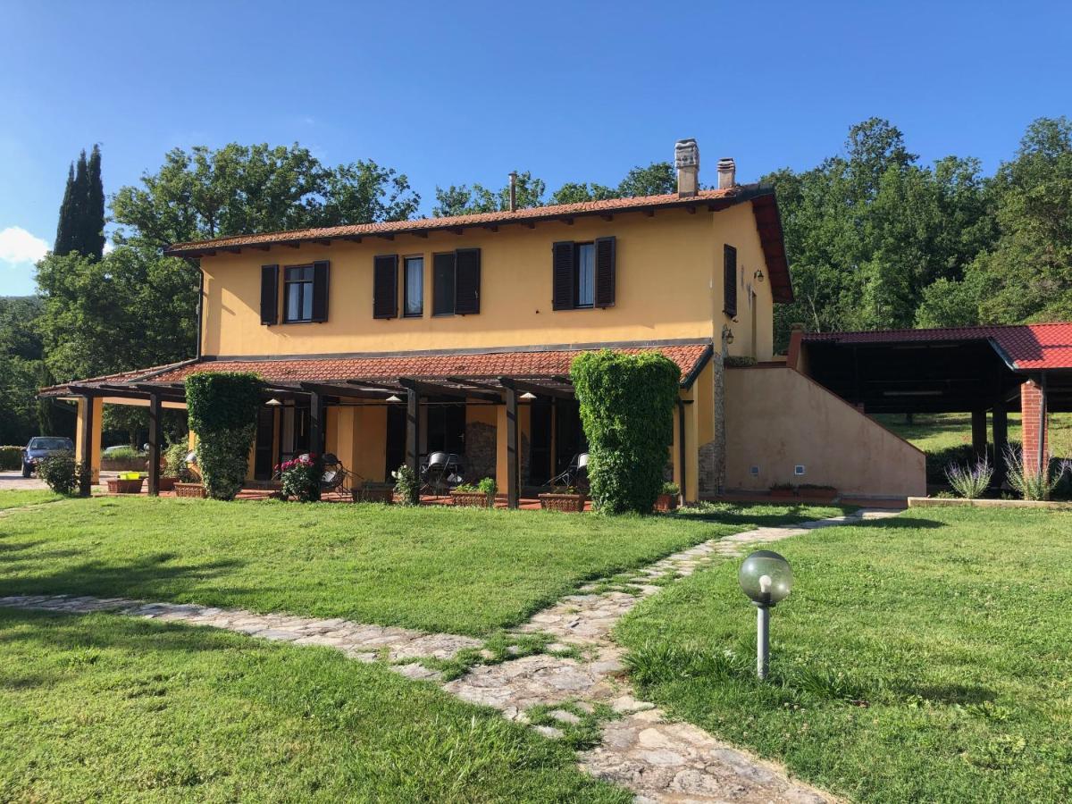 סאסטה Agriturismo Santa Lorica מראה חיצוני תמונה