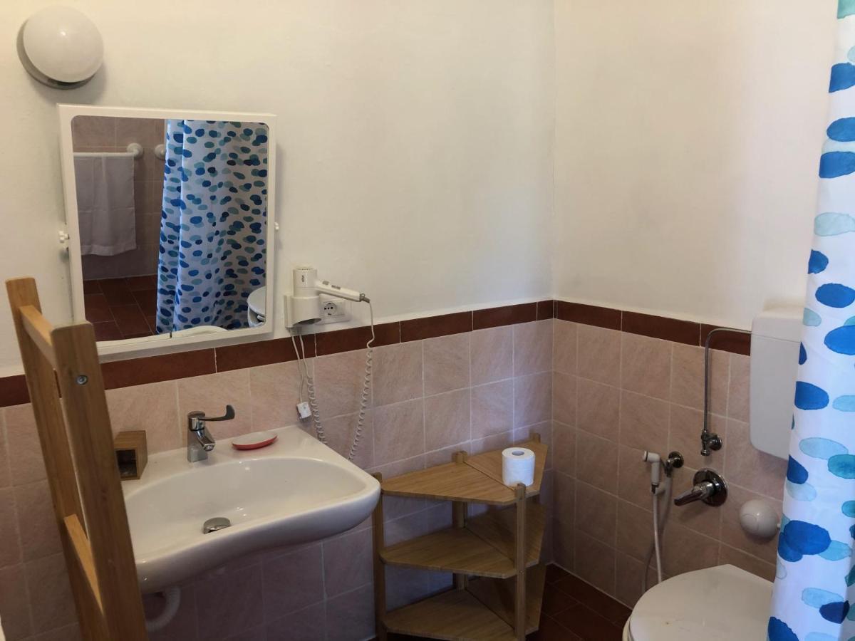 סאסטה Agriturismo Santa Lorica מראה חיצוני תמונה