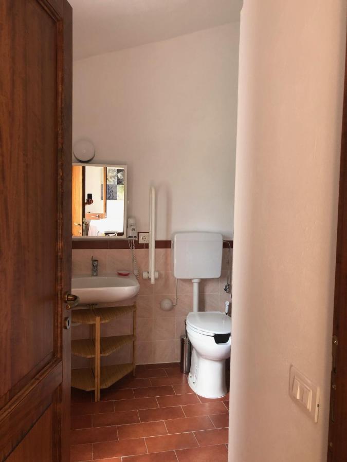 סאסטה Agriturismo Santa Lorica מראה חיצוני תמונה